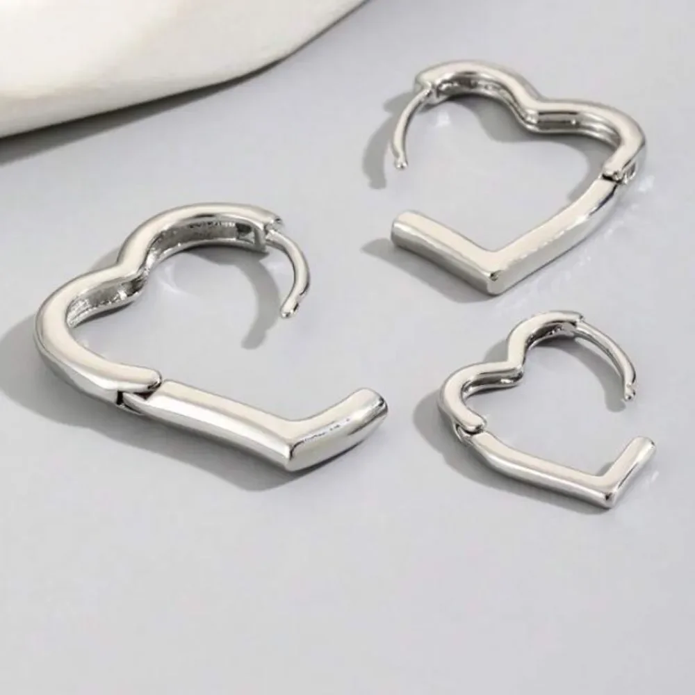 3for$20 3pcs/set Heart Design Hoop Earrings
